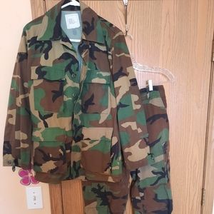 Woodland Camouflage fatigue uniform including hat